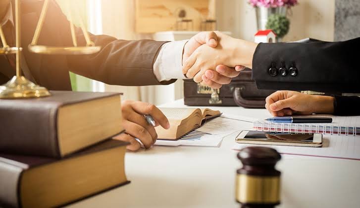 Servicios legales